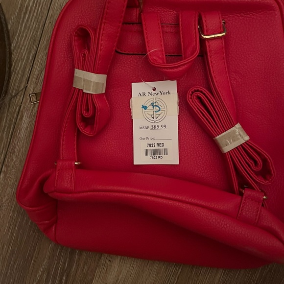Marc New York Red Crossbody Bag - Picture 1 of 2